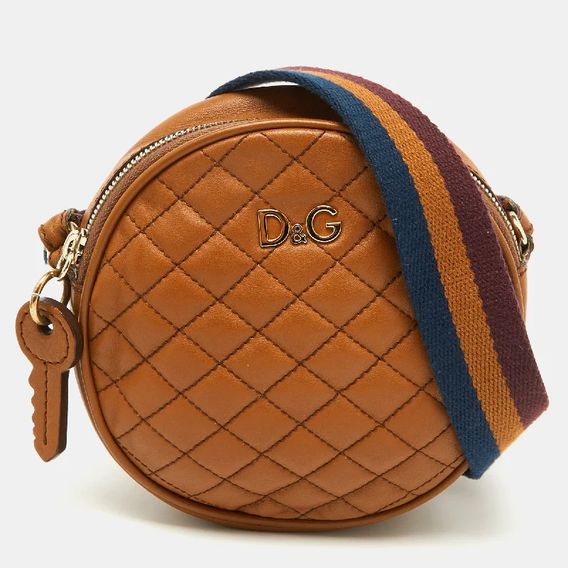 Handle bags with padded interiors for laptops -D&g Brown Quilted Leather Round Glam Crossbody Bag