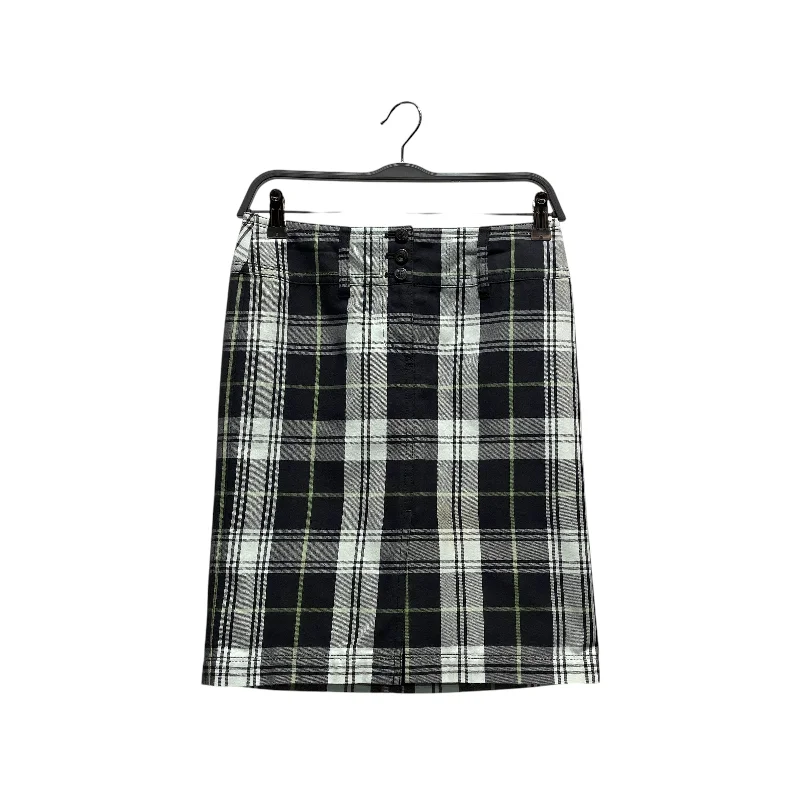 Lightweight skirts for warm weather comfort -BURBERRY BLUE LABEL/Skirt/36/Green/Plaid/