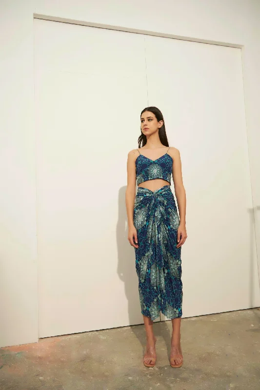 A-line skirts for flattering timeless silhouettes -Tashkent Print Knotted Skirt And Bustier Set