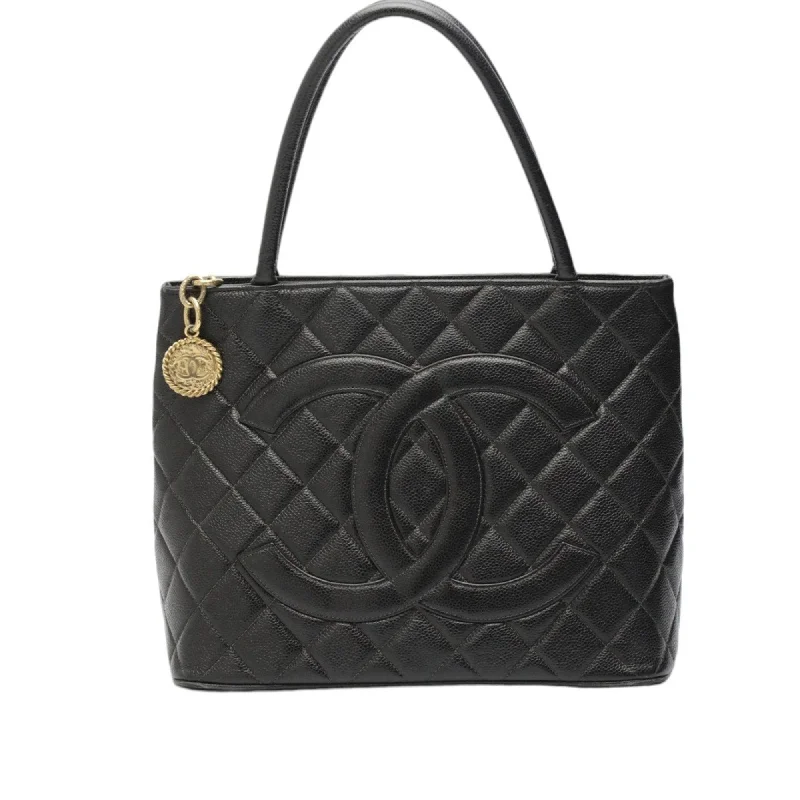 Handle bags with quilted leather for luxury -Chanel Caviar Skin  Caviar Leather Handbag Tote Bag (Pre-Owned)