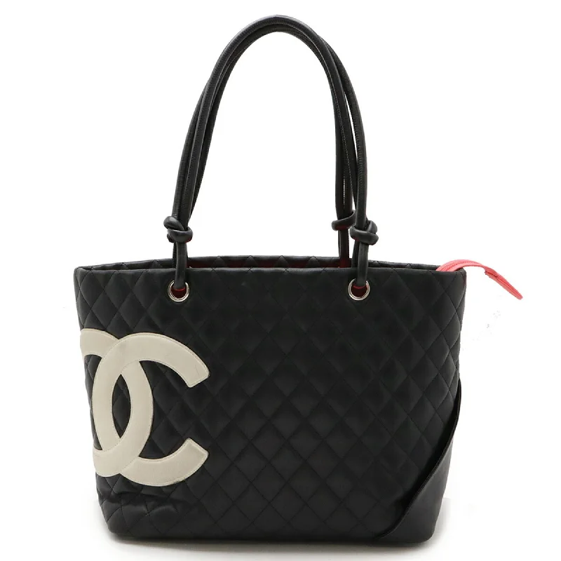 Handle bags with bold checks for trend -Chanel   Leather Shoulder Bag Tote Bag (Pre-Owned)