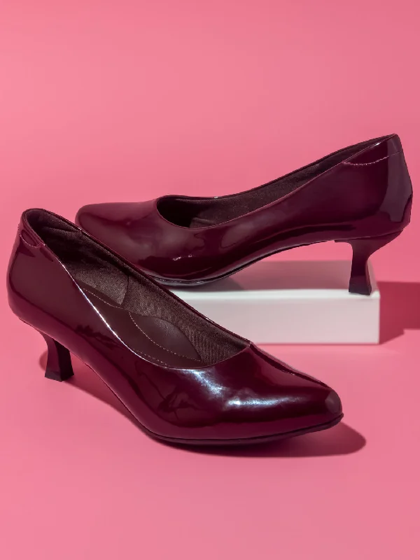 Ladies shoes with sleek finishes stay polished -Women Maroon Kitten Pumps