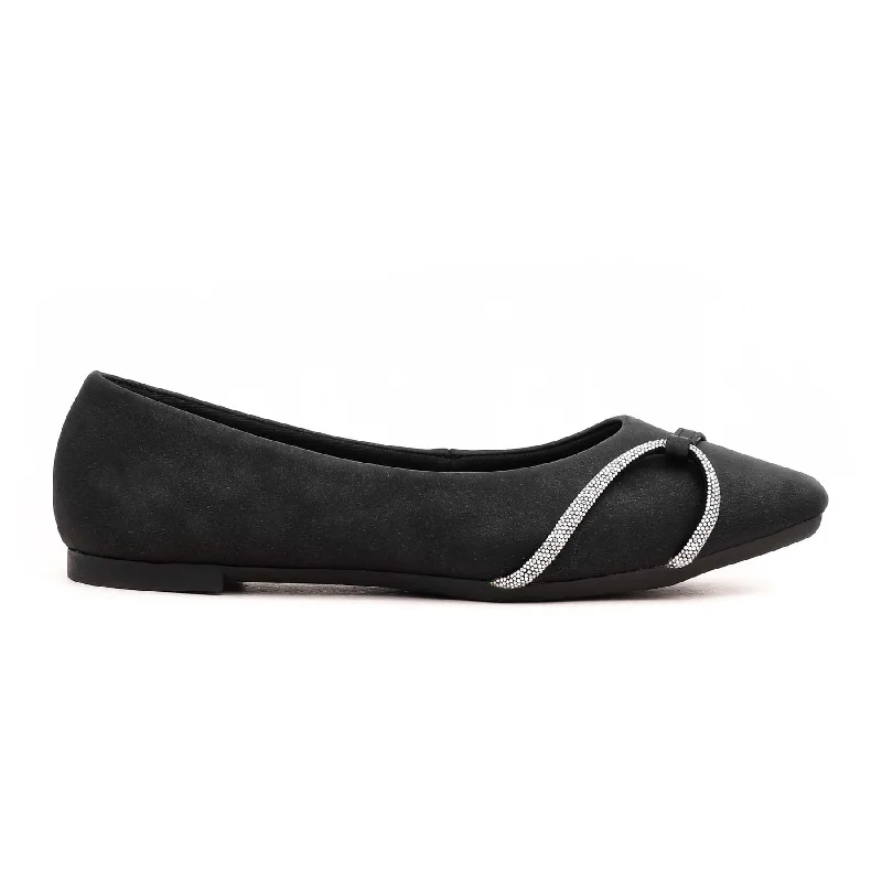 Ladies shoes featuring gemstone accents shine subtly -Black Pumps WN0890