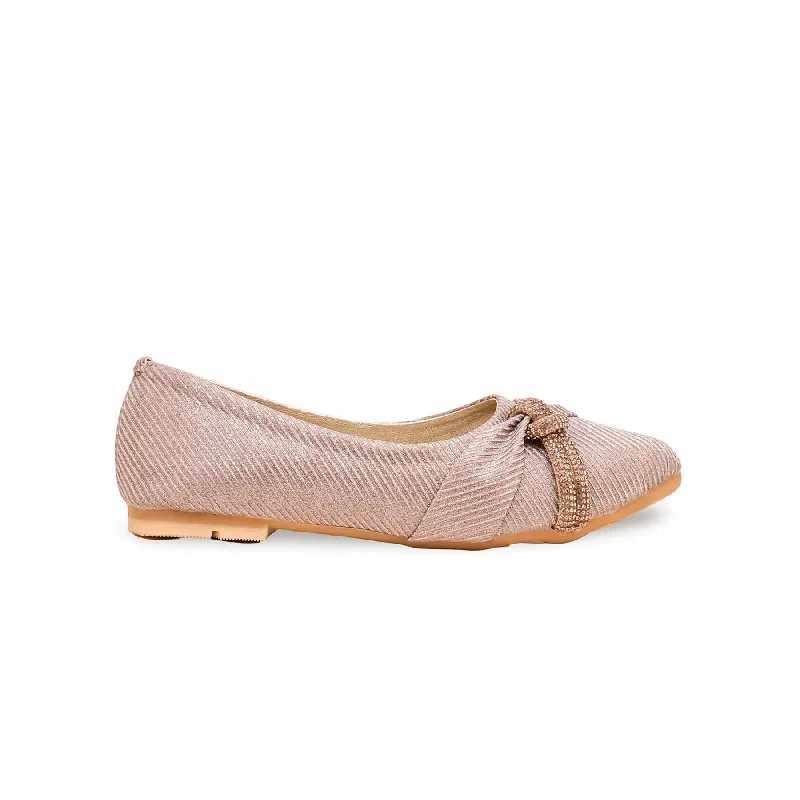 Ladies shoes featuring chenille textures are plush -Girls Golden Fancy Pumps KD2423