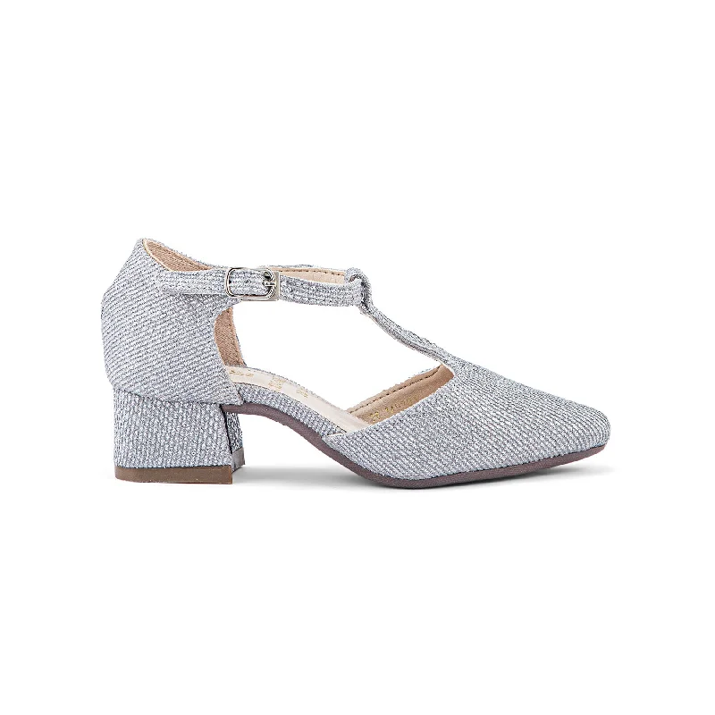 Ladies shoes featuring lace overlays feel delicate -Girls Silver Fancy Pumps KD2415