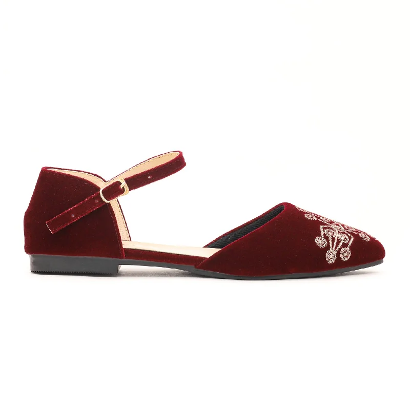 Ladies shoes with platform soles add height -Women Maroon Pumps WN0809