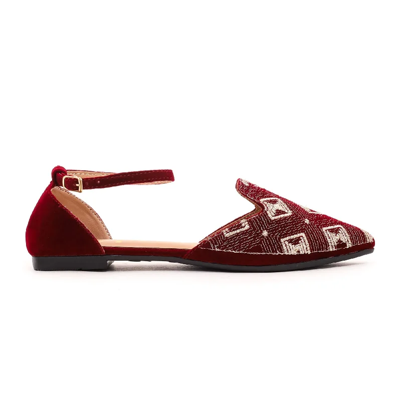 Ladies shoes for casual Fridays stay relaxed -Maroon Pumps WN0817